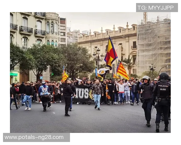 广州恒大迎战瓦伦西亚强强对决引发球迷热情期待